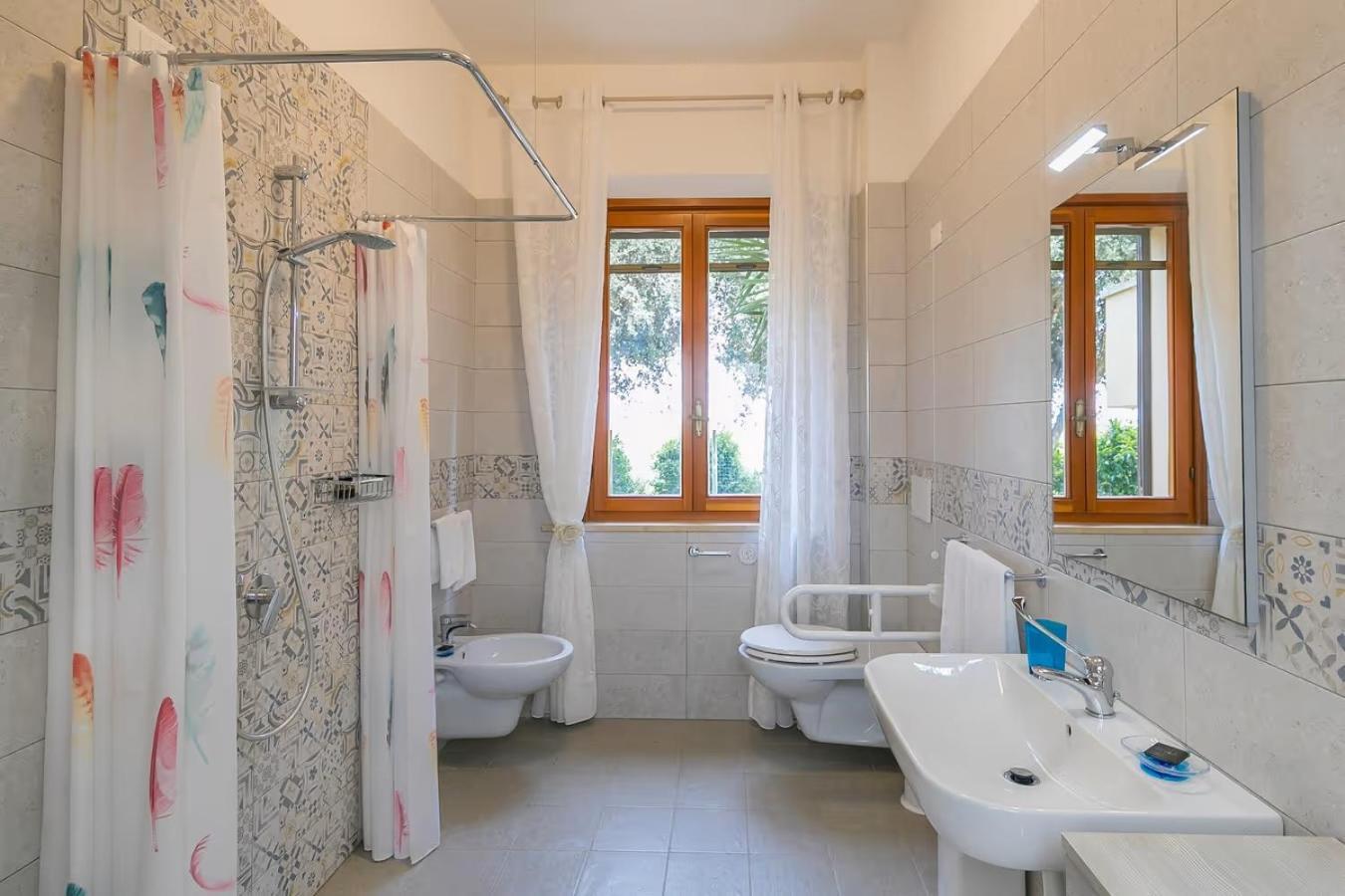 Agriturismo I Debbi Bibbona Ngoại thất bức ảnh